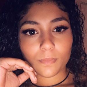Meet your Posher, Kyla